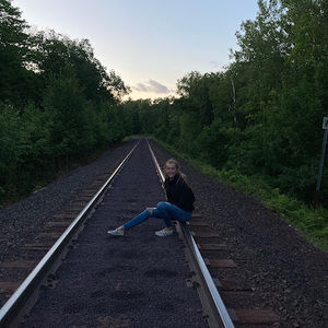 Meet your Posher, Leah